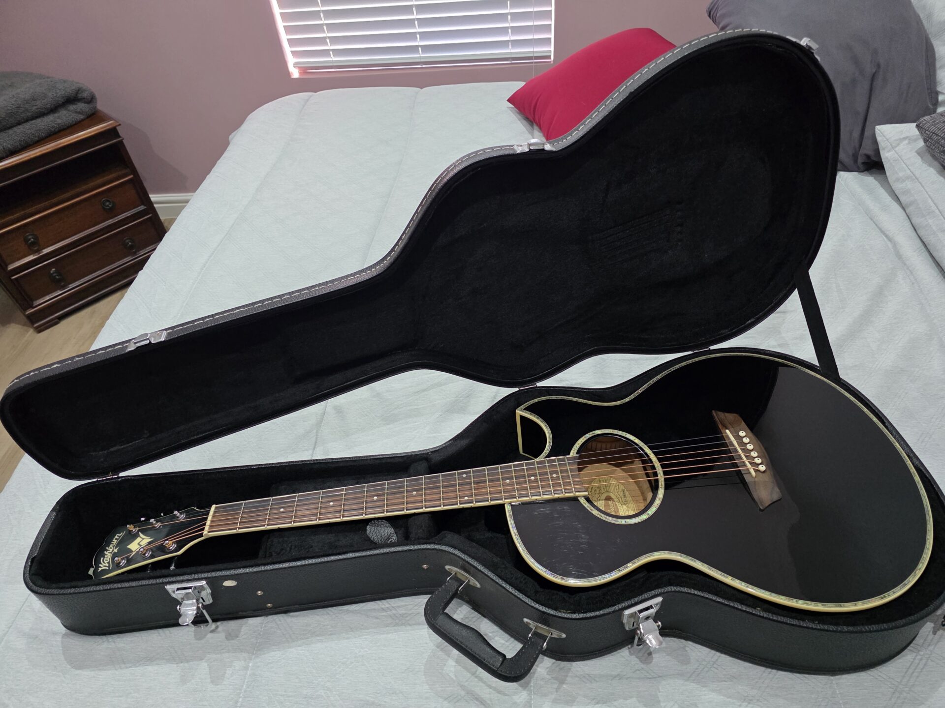 Washburn EA21 Spruce Top Acoustic Electric Guitar With 4-Band EQ (used) - Image 13