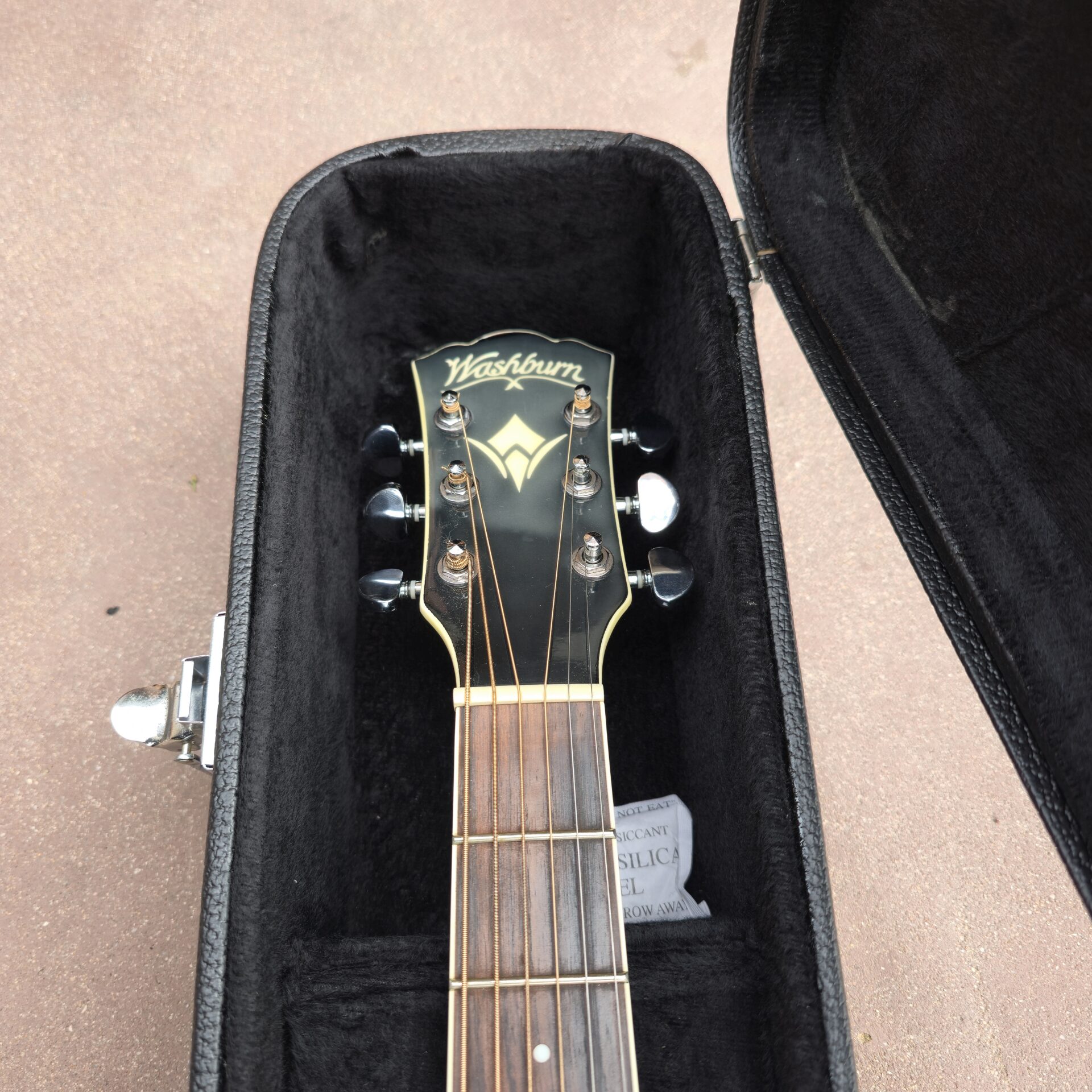 Washburn EA21 Spruce Top Acoustic Electric Guitar With 4-Band EQ (used) - Image 8